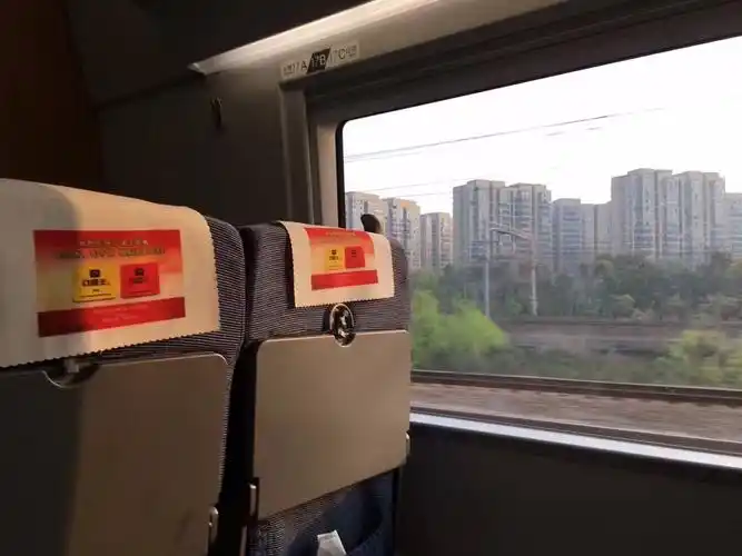 坐高铁,动车也能点外卖啦!下次出远门,你准备在东站点些啥?