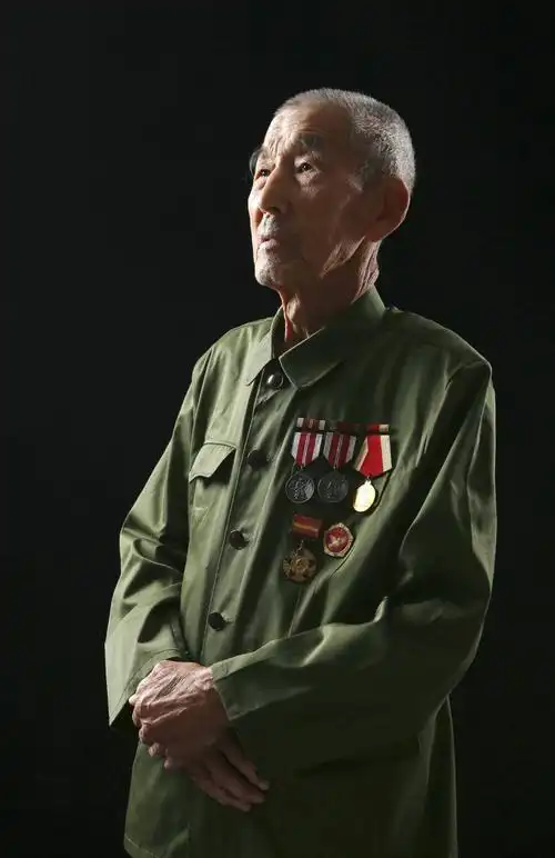 纪念抗美援朝70周年 | 致敬最可爱的人——许万贺