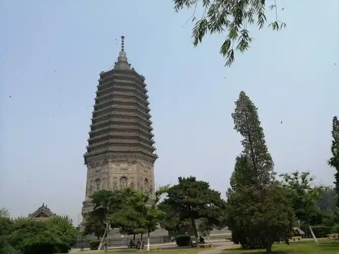 辽宁省锦州市古塔公园——石林风景古朴典雅