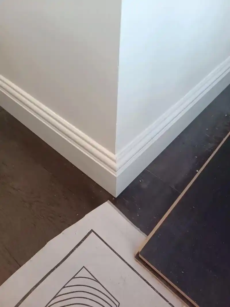 好看百搭白色实木踢脚线 - 抖音