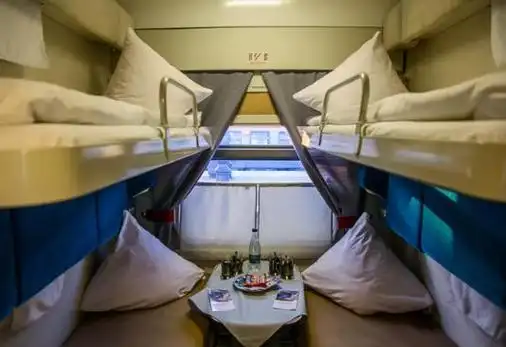 为什么火车票硬卧下铺要比上铺的价格贵 - 问答百科