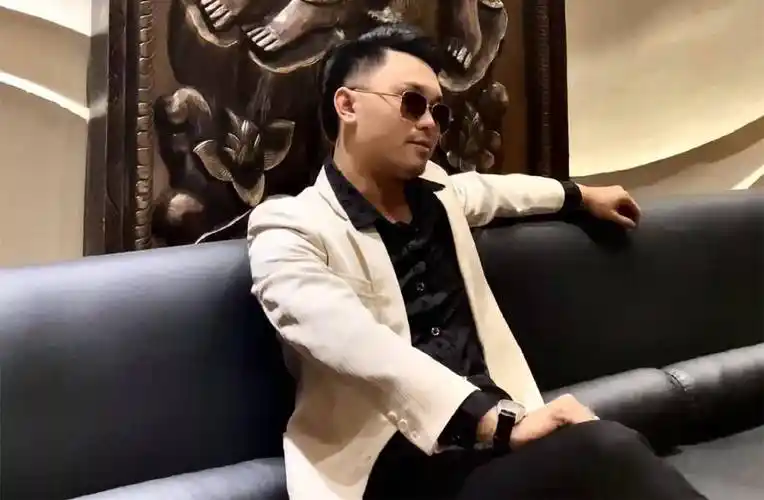 骗色骗财数万元,小女孩还有心脏病_网络_缅甸_海波