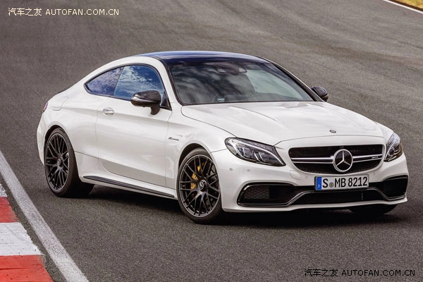 tips  梅赛德斯-奔驰c63 amg双门轿跑车