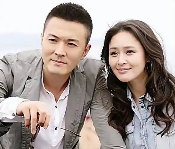 演员于明加:结婚13年只生孩子不做饭,丈夫一家人把她宠成宝_父母_对方