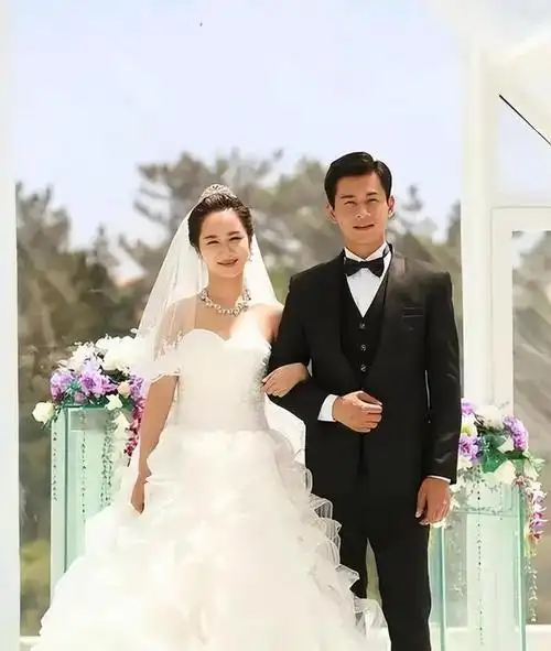 结婚十年无绯闻,今46岁儿女双全|乔振宇|王丽坤|娱乐圈|钟汉良|王倩一