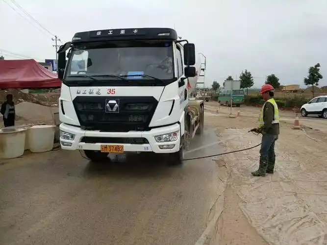 隆阳区执法局强化施工运输车辆整治