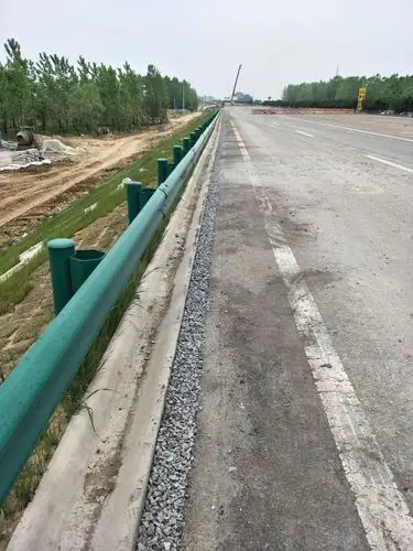 8,k5 948—k6 735右幅路面碎石盲沟回填.