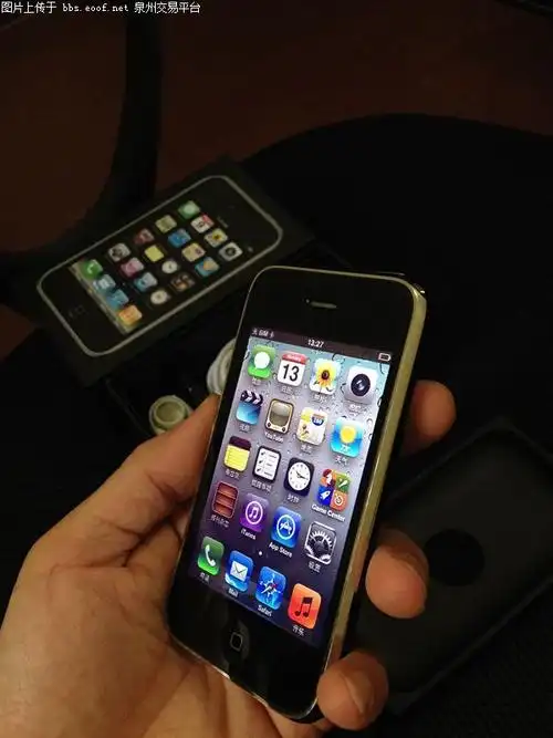 95成新极品成色苹果三代3gs无锁插卡直接使用1100元