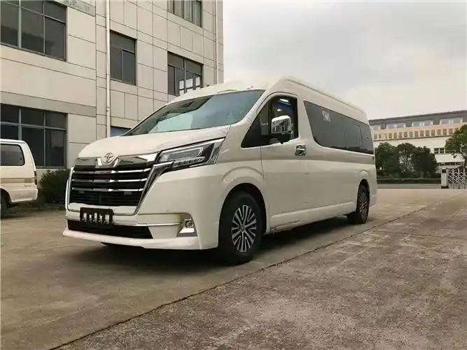 丰田海狮高端定制七座商务车,商务接待大尺寸mpv