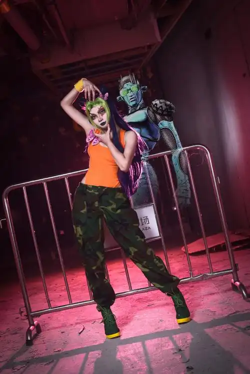 14岁空条徐伦cos正片