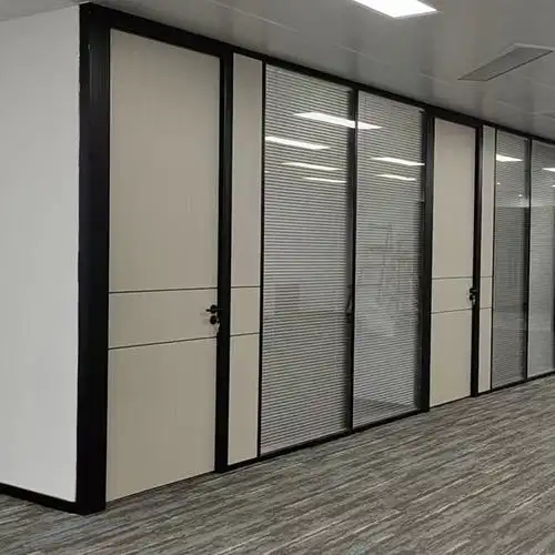 为什么现在办公室隔墙装修都选择铝合金玻璃隔断呢?