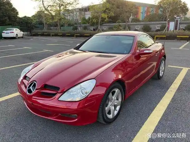 09年奔驰slk350 全款4.8万,硬顶敞篷小跑车 起步烧胎