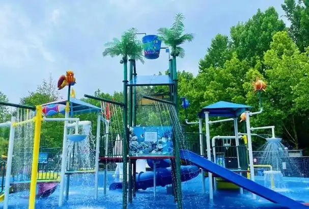 北京东城青年湖公园水上世界多姿多彩