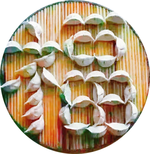 看小年轻们如何玩出新花样饺子送祝福,话安全一幅幅精致的摆盘一个个