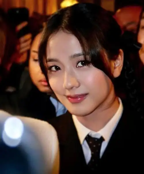 金智秀双马尾##金智秀dior迪奥巴黎时装周