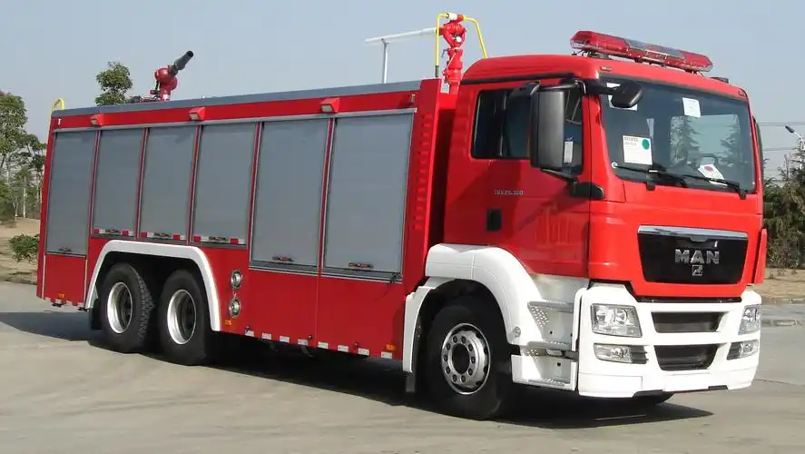 干粉泡沫联用消防车(欧iv)