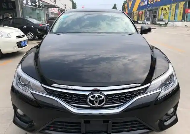 二手13款丰田锐志,车店老板表示:买的放心,用得省心