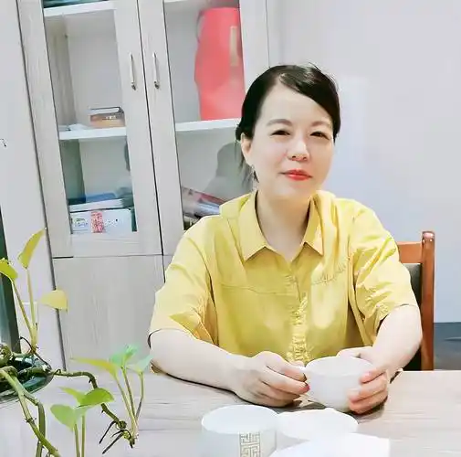 许敏终于坐不住了,聘请刘乃嘉律师发布声明,严厉打击冒名者_举报_法律