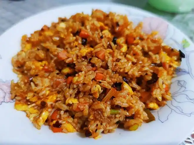 老干妈炒饭的做法