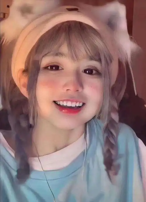 快手安妮图片,快手安妮多大了?