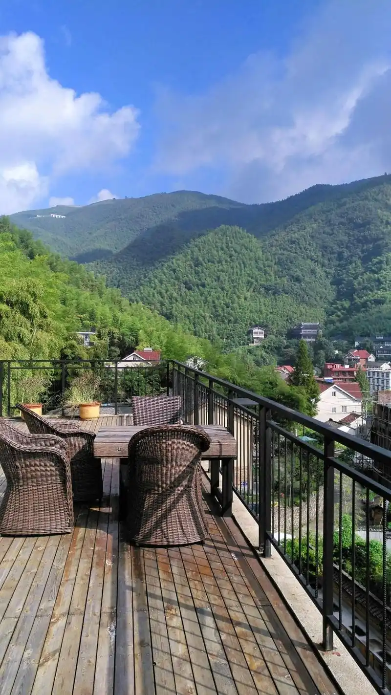 莫干山风景名胜区位于浙江省湖州市德清县,属天目山余脉