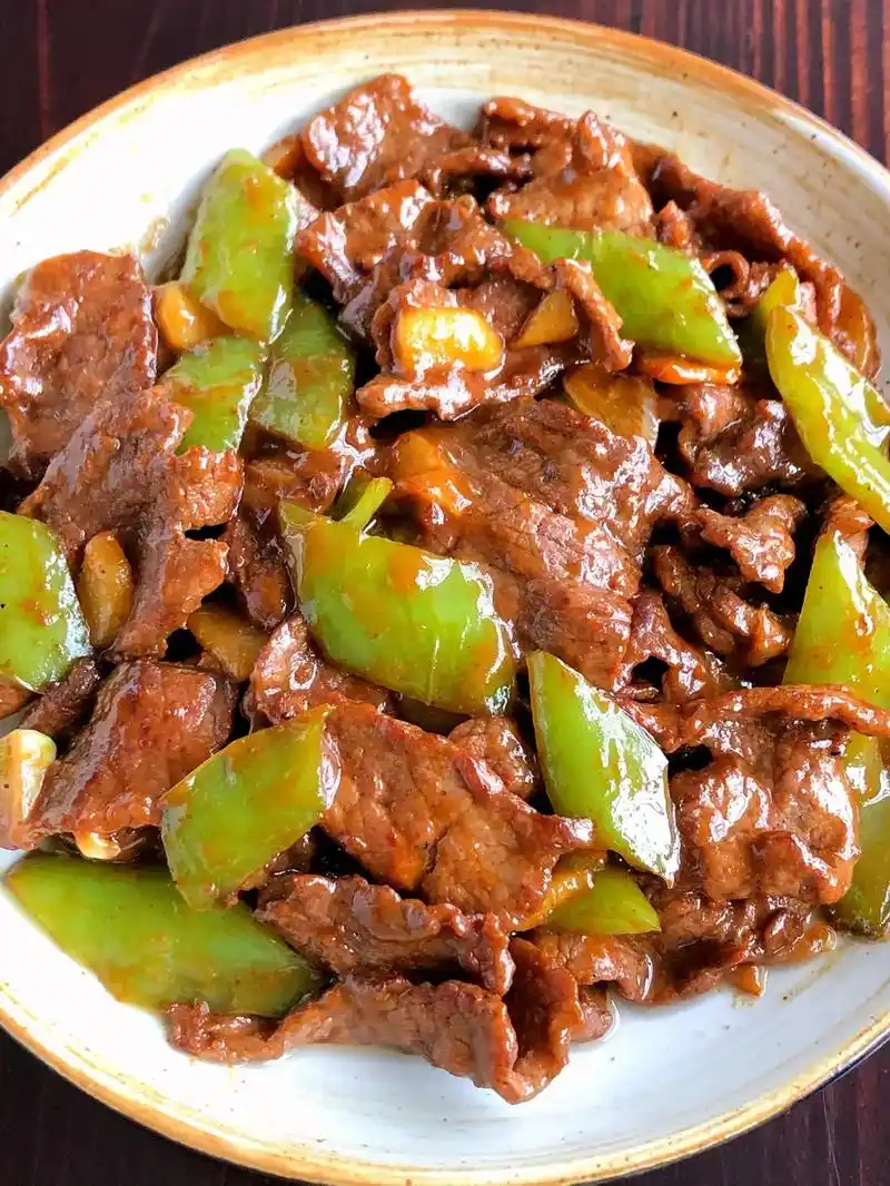 青椒炒牛肉,被列入冬奥会菜单.#抖音图文来了 #下饭菜 超嫩 - 抖音