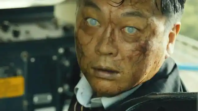 韩国丧尸片釜山行画面刺激剧情感人可惜把胖叔演死了