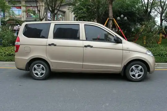 佛山 高明区-五菱宏光s1 2013款 1.5l 手动 基本型