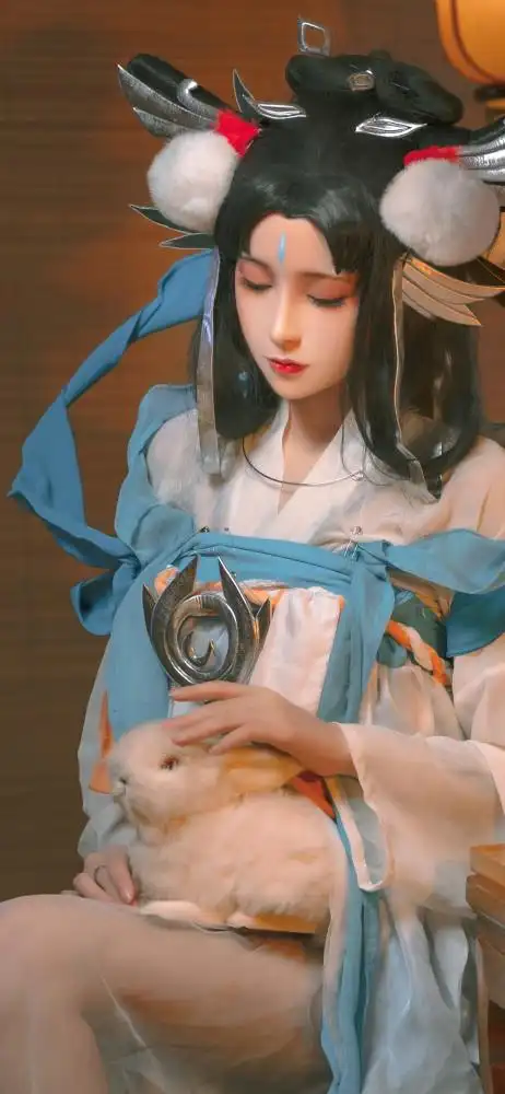 王者荣耀嫦娥如梦令cos这样的嫦娥你爱了吗