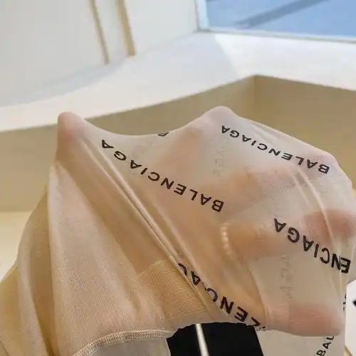 春秋款巴黎世家经典英文字母黑丝秋冬百搭透肉显瘦薄款连裤袜丝袜