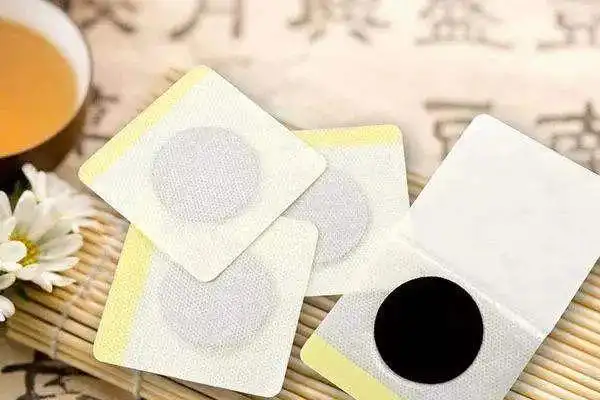 绿色疗法——黔南州中医医院国医堂中医儿科门诊开展小儿中药穴位贴敷