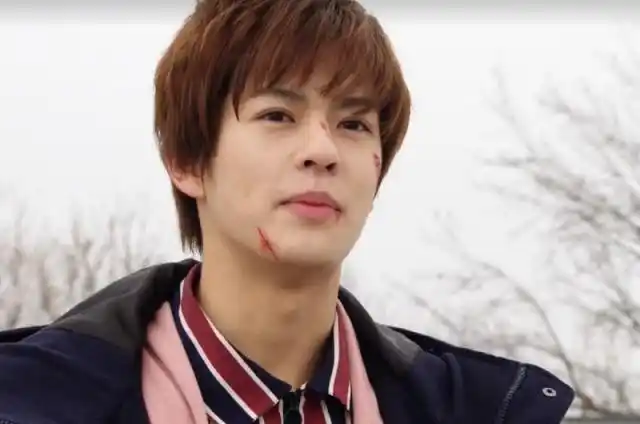 假面骑士盖茨承认庄吾是他的好朋友