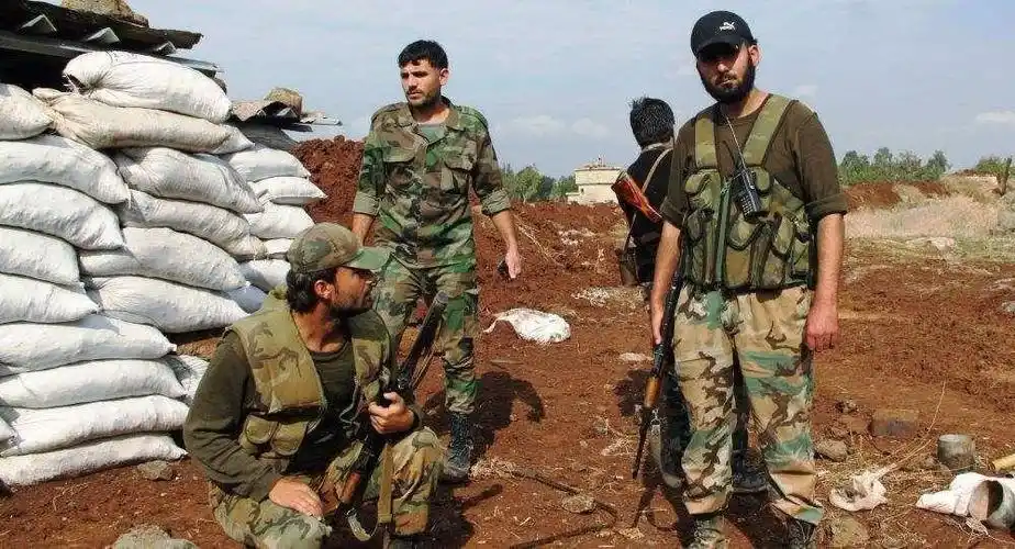 13000叙利亚叛军投降光有枪却没有一发子弹真相让人愤怒