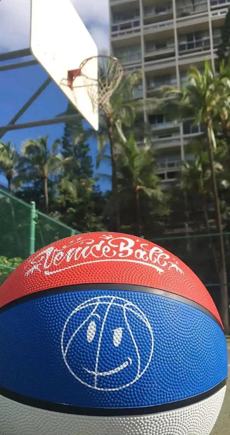 你要的超好看的篮球壁纸来了