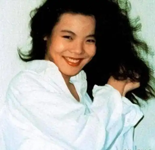 原来她已离世25年!23岁登春晚一夜成名,却因一个巴掌