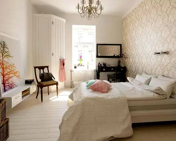 3,现代休闲简约时尚系的妹子卧室装修风格更符合强势型女生,简洁优雅