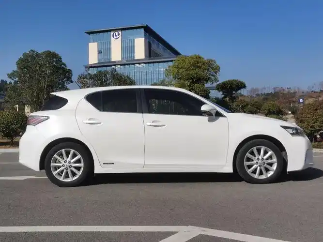 【宜昌二手车】2013年10月_二手雷克萨斯 ct 2013款 ct200h 精英版