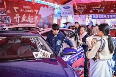 2019湛江日报社元旦车展人气持续爆棚