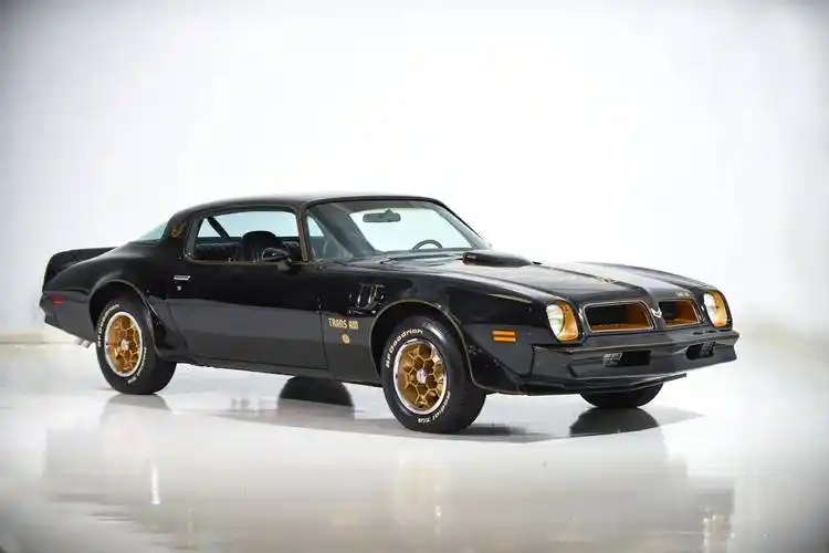 1976年庞蒂亚克火鸟全车翻新 从报废车恢复到新车状态_搜狐汽车_搜狐