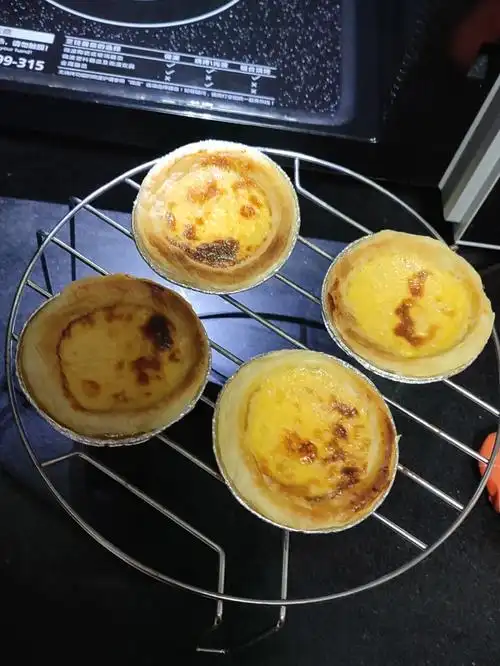 美的微波炉蛋挞出炉