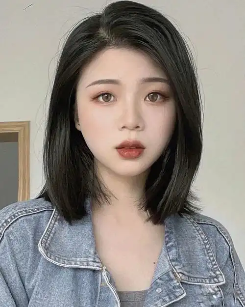 夏季超火超温柔不长不短又好看的中发,中发发型的设计非常的性感撩人