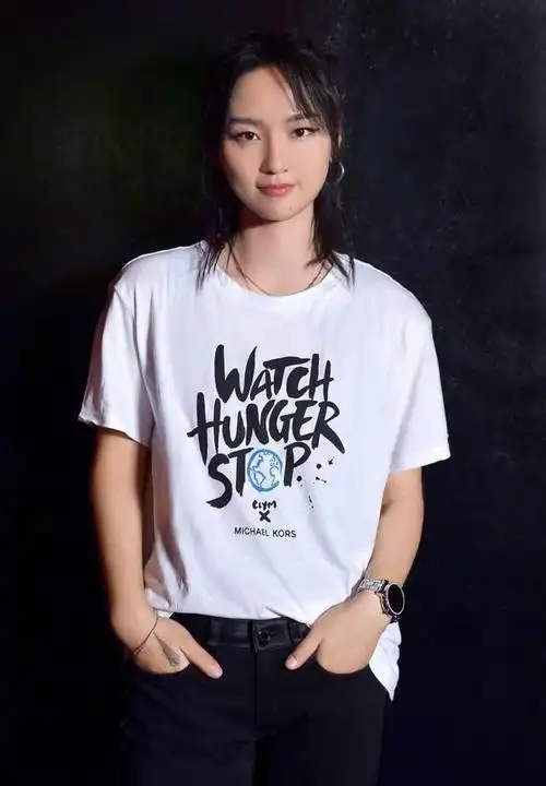 周笔畅承认整容失败本想照着杨幂整结果整完却像刘诗诗