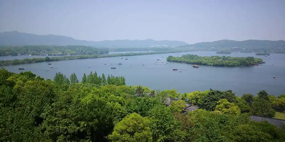 凤凰涅盘游春湖—献给新植,小曲和所有知青