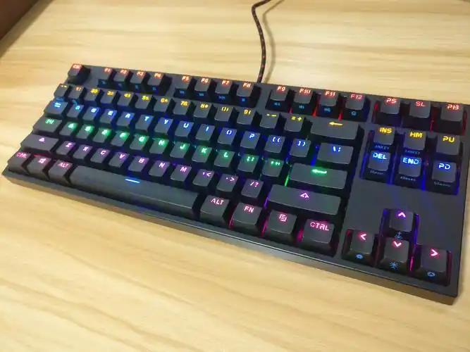 [电脑外设][已出可删帖]凯酷87混彩背光黑色机械键盘