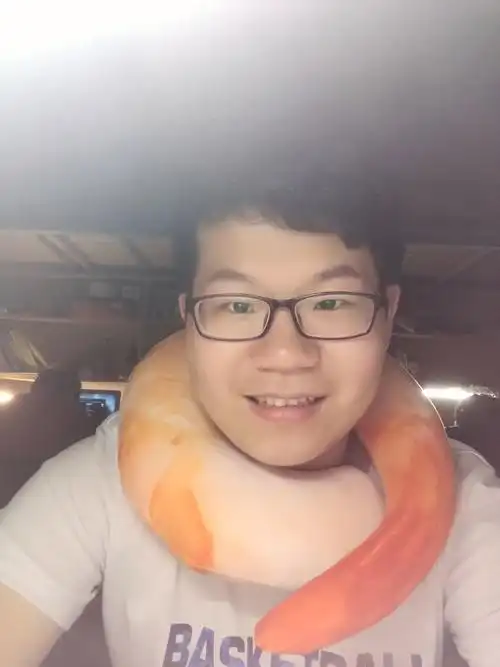 呆萌害羞的男生是怎样的