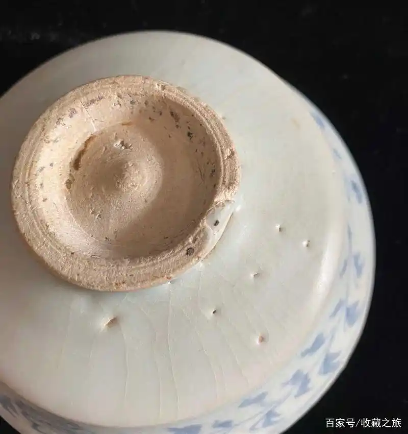 崔凯:元代·青花碗,海外回流,市场参考价30000元