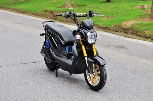 zoomer-x战警 祖玛电动车 电动摩托车 改装 碟刹 真空胎 72v