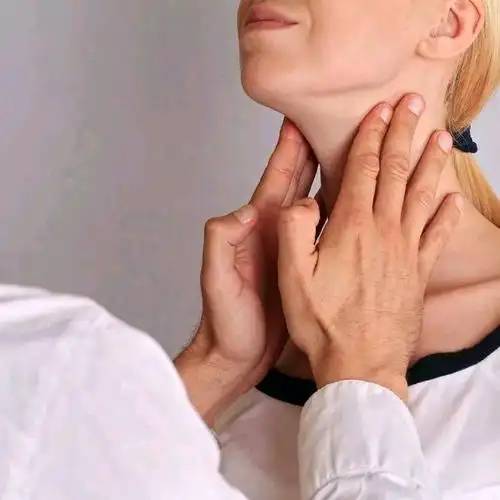 彩超检查:甲状腺囊性结节,需要治疗吗?