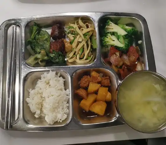 食堂饭菜