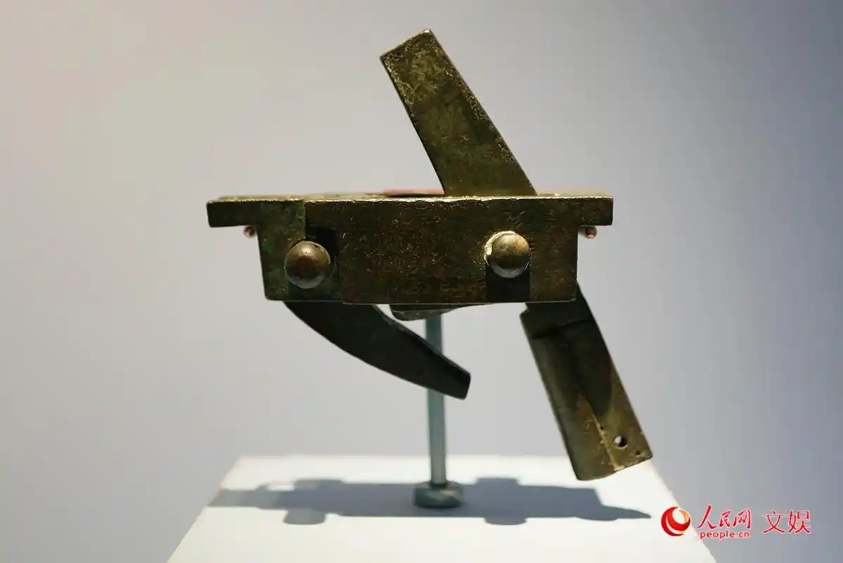 正始二年铜弩机(三国·魏).人民网 韦衍行摄